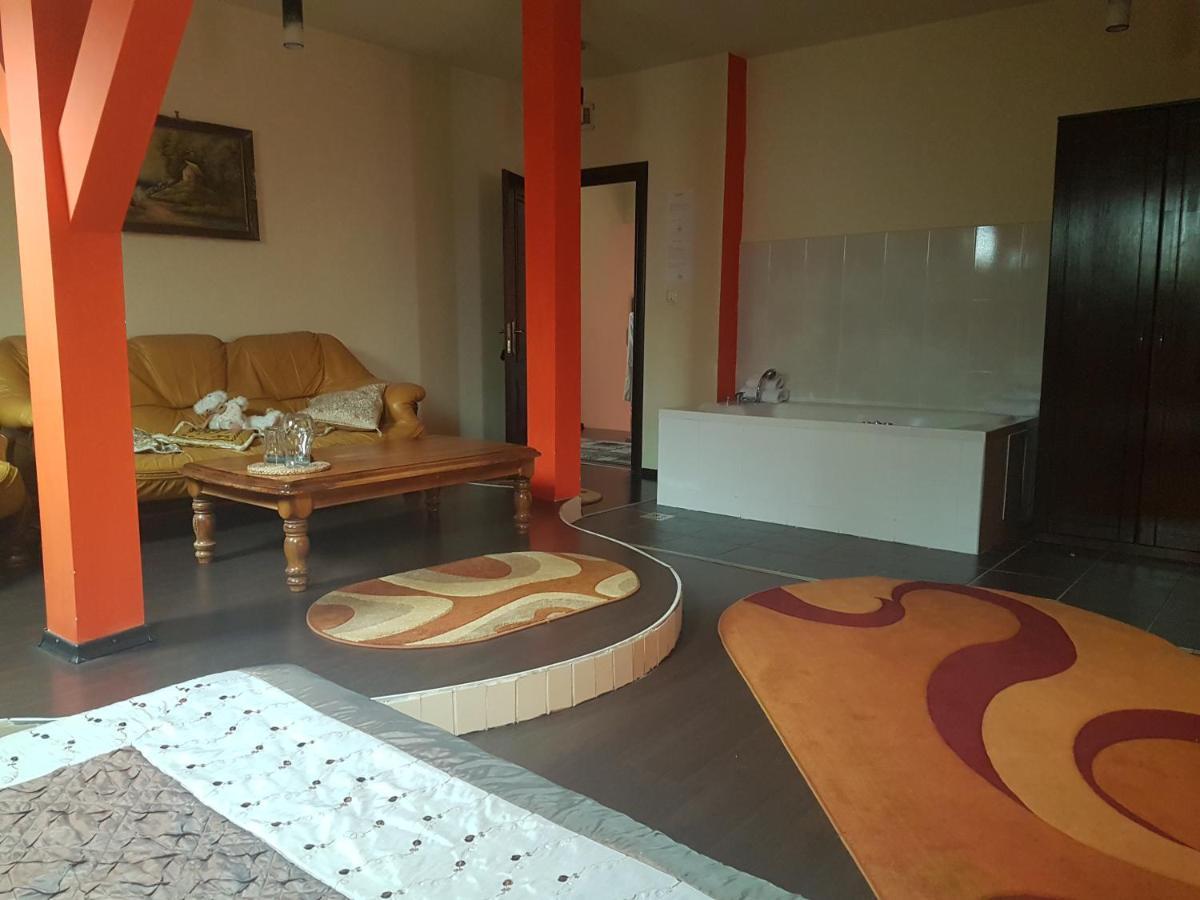 Bed and Breakfast Casa David Rădăuţi Exteriér fotografie
